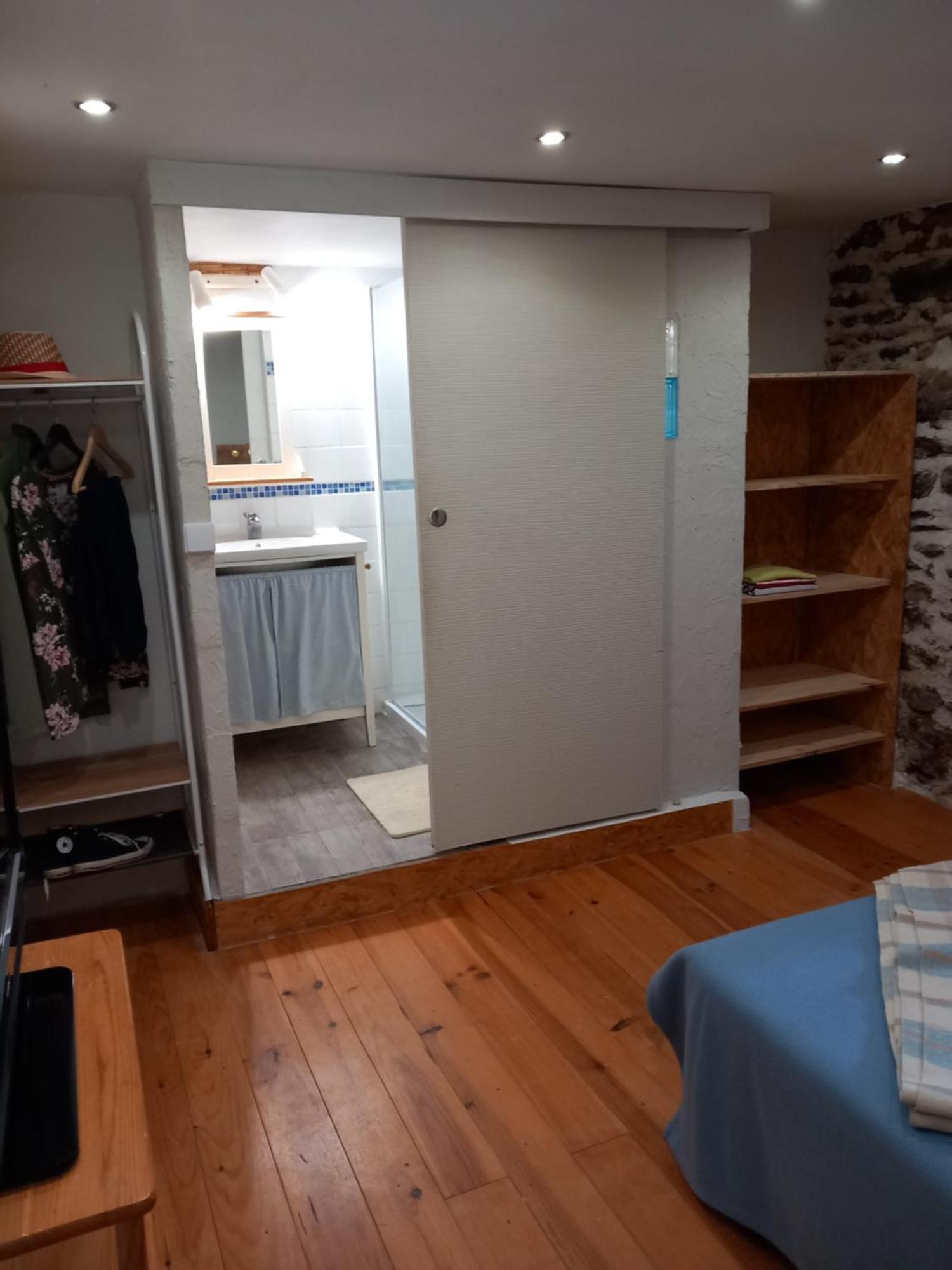 Les Cedres Bleus De Joany Apartment Viviez Bagian luar foto